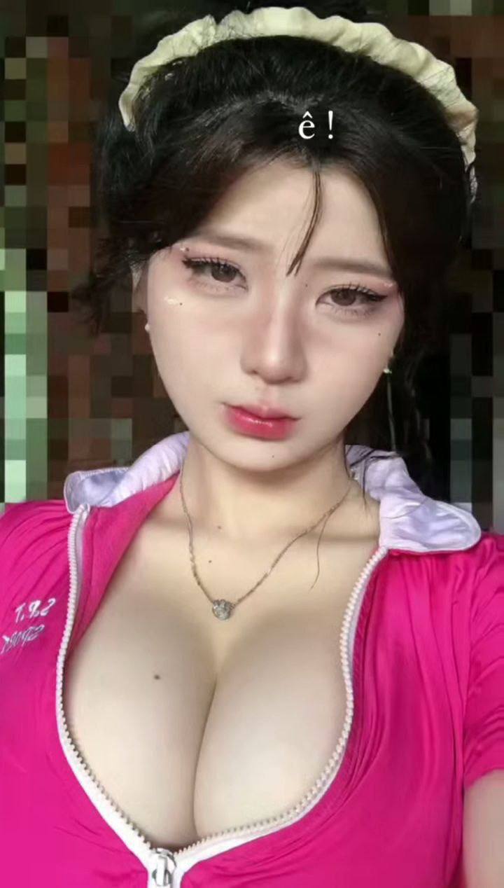 Một đêm sướng pha với em thư ký sau khi chuốc thuốc kích dục